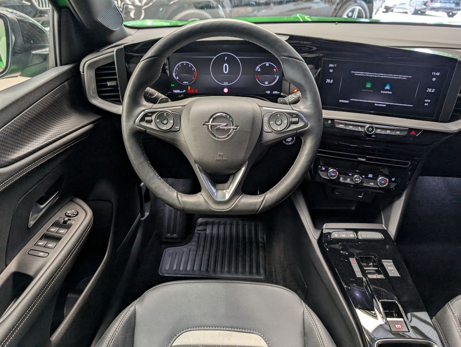 Fahrzeugabbildung Opel Mokka 1.2 Ultimate Aut. Winter-Paket Kamera ACC