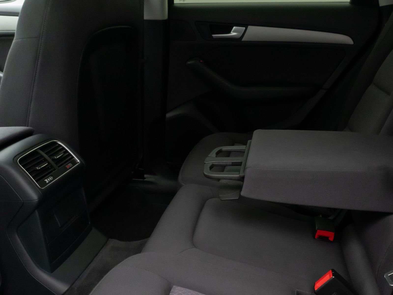 Fahrzeugabbildung Audi Q5 3.0 TDI 180 kW quattro Navi Sitzhzg PDC AHK