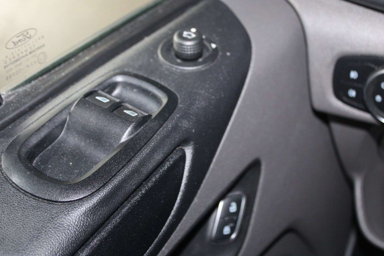 Fahrzeugabbildung Ford Transit Custom L1 Kasten KLIMA PDC FSH 1.Hand