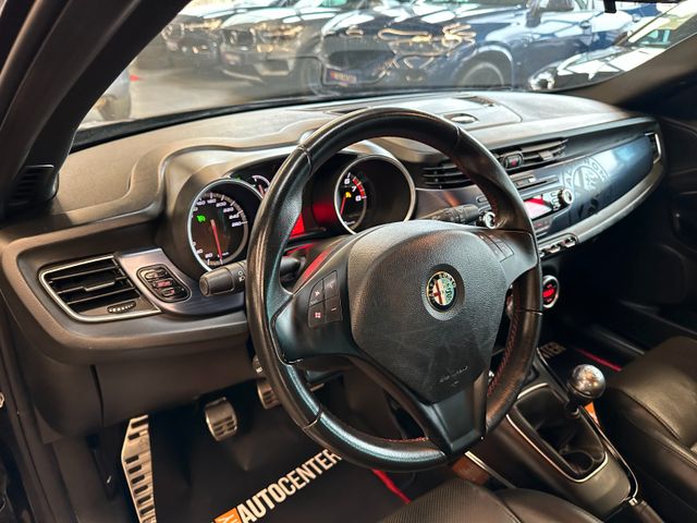 MYAUTOCENTER – Gebraucht- und Jahreswagen mit Werkstattservice in Pfaffenhofen Alfa Romeo Giulietta Quadrifoglio Verde *Klima*Radio*PDC*BT