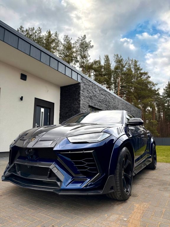 Image of Lamborghini Urus