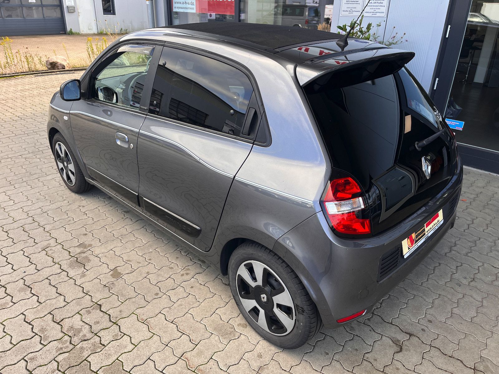 Fahrzeugabbildung Renault Twingo Limited Faltdach