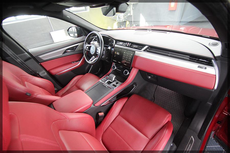 Jaguar F-Pace P400e R-DYNAMIC BLACK AWD