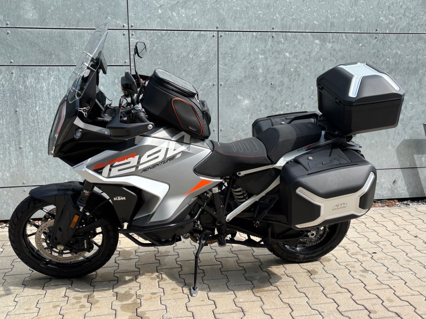 Fahrzeugabbildung KTM 1290 Super Adventure S Vollausstattung Techpack,