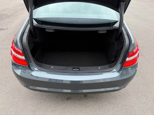 Mercedes-Benz E 200 CGI AMG-LINE Coupe|Xenon|Leder