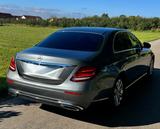 Mercedes-Benz E 220 d Autom. - WIDESCREEN  - Mercedes-Benz E 220 mit Diesel-Antrieb: Grau, Limousine