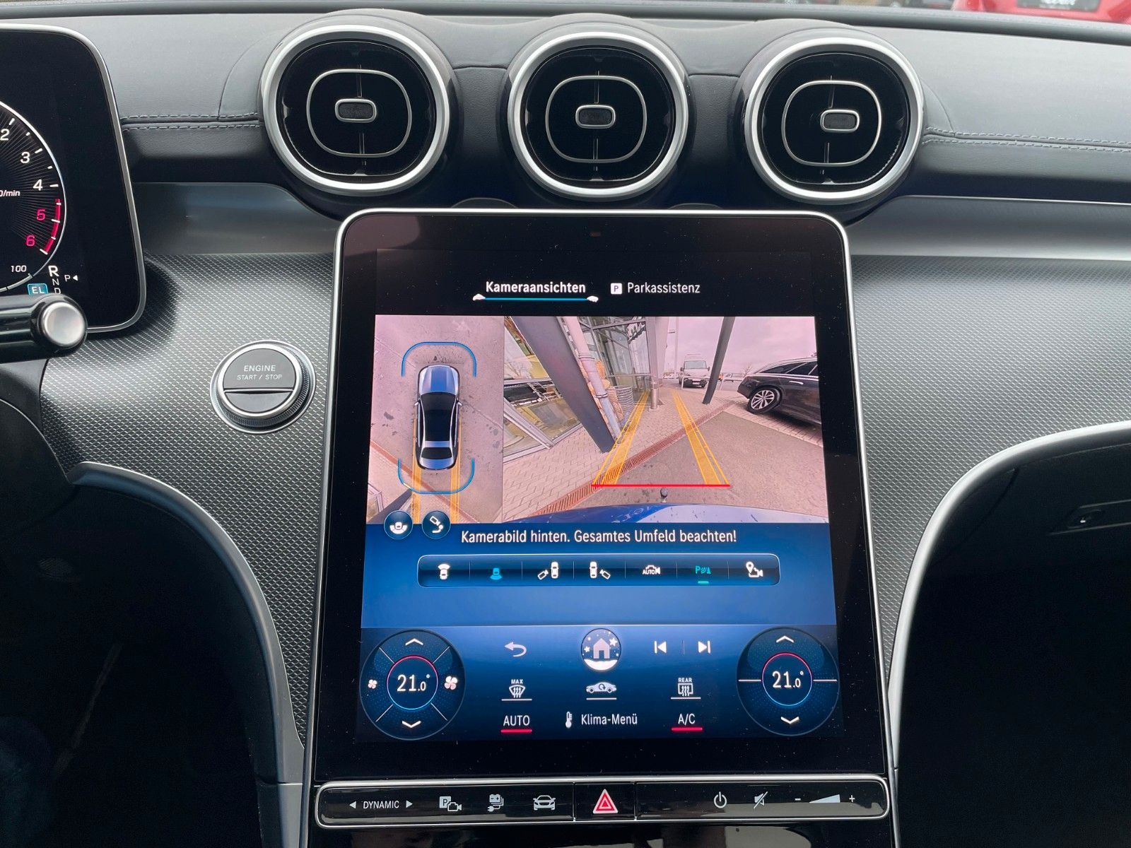 Fahrzeugabbildung Mercedes-Benz C 300de AMG+Distr+Digital+Pano+AHK+360+Night