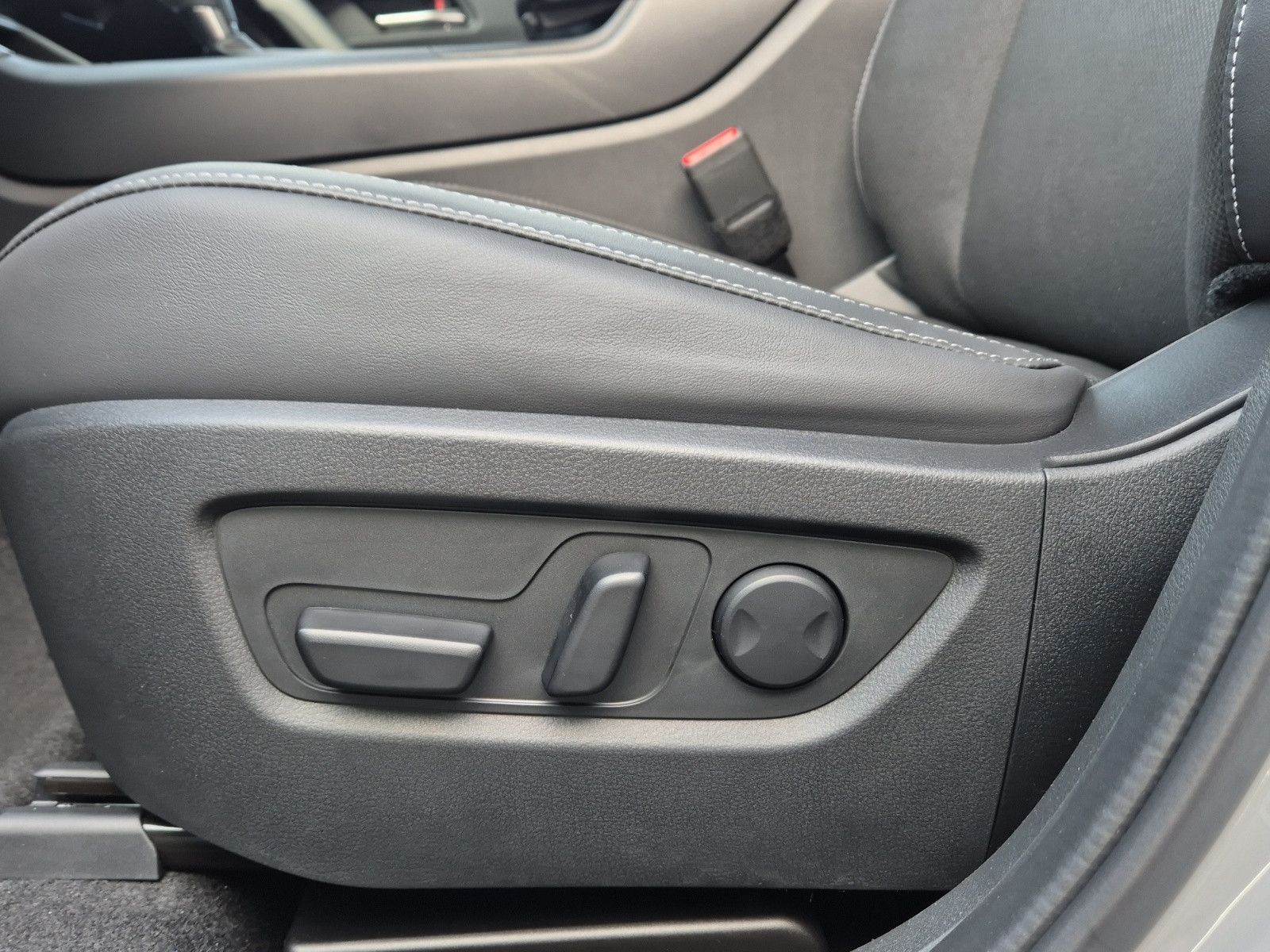 Fahrzeugabbildung Mazda CX-5  FWD AT Exclusive/BOSE/360KAMERA/ACC