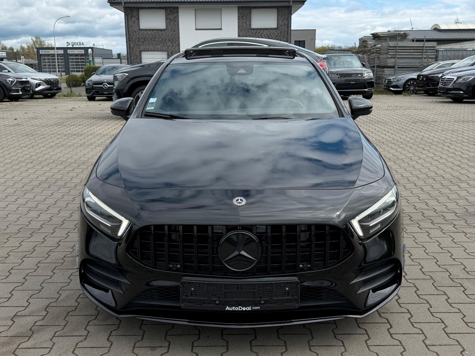 Mercedes-Benz A 180d  1.5 Ltr  AMG Line*Panoramadach