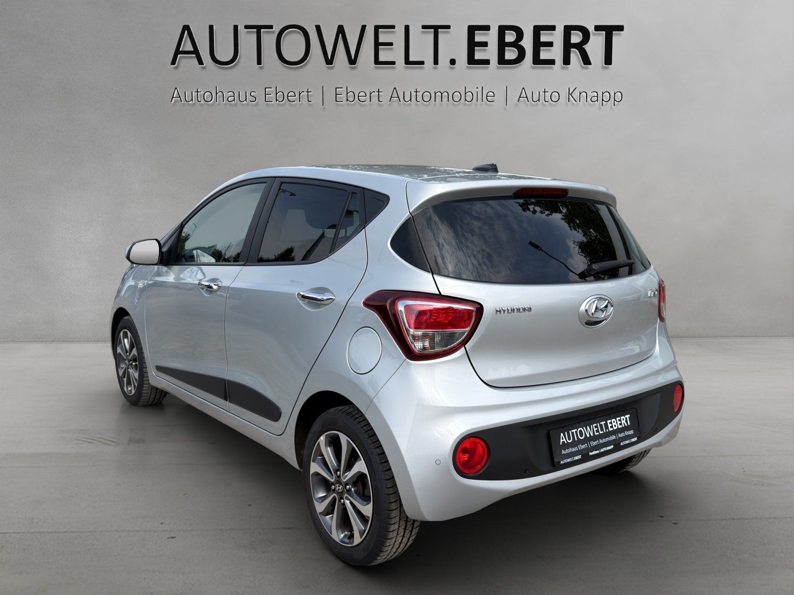 Fahrzeugabbildung Hyundai i10 1.2 Sytle el. SD Glas Sitzh. Automatik Klima