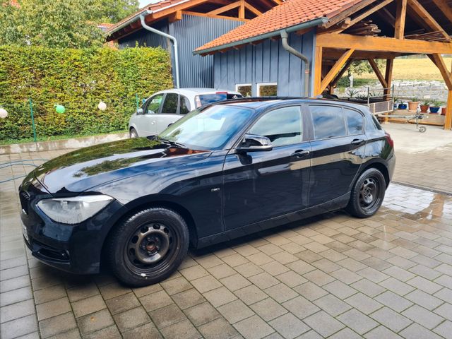 BMW 118i Sport Line Sport Line