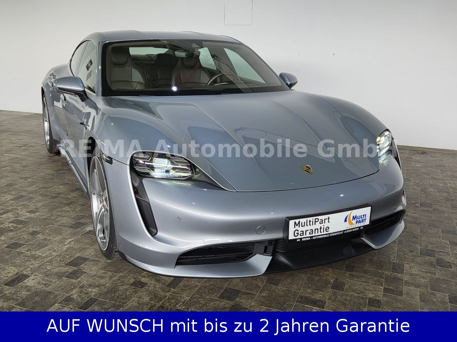 Fahrzeugabbildung Porsche Taycan Turbo 93 KWH, SOH 93,5%, LED
