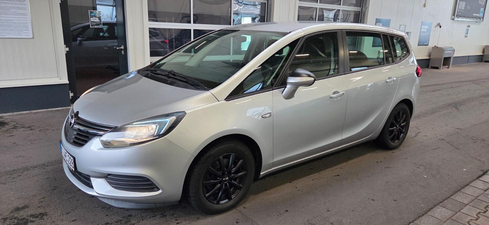 Opel Zafira Tourer