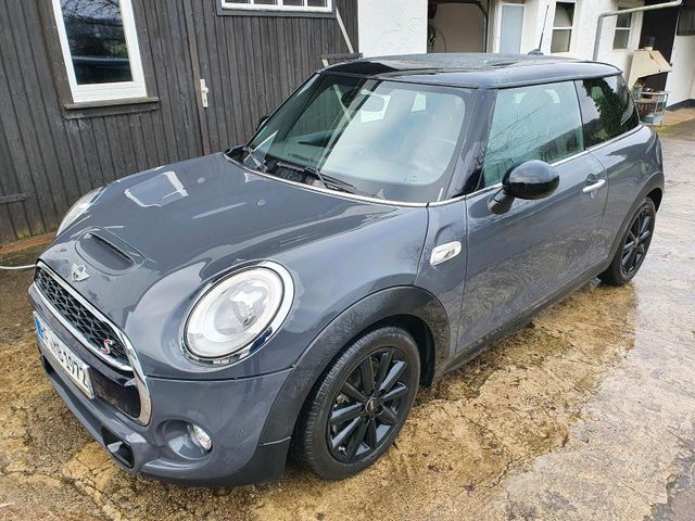 MINI Mini COOPER S Automatik Leder LED gepflegt