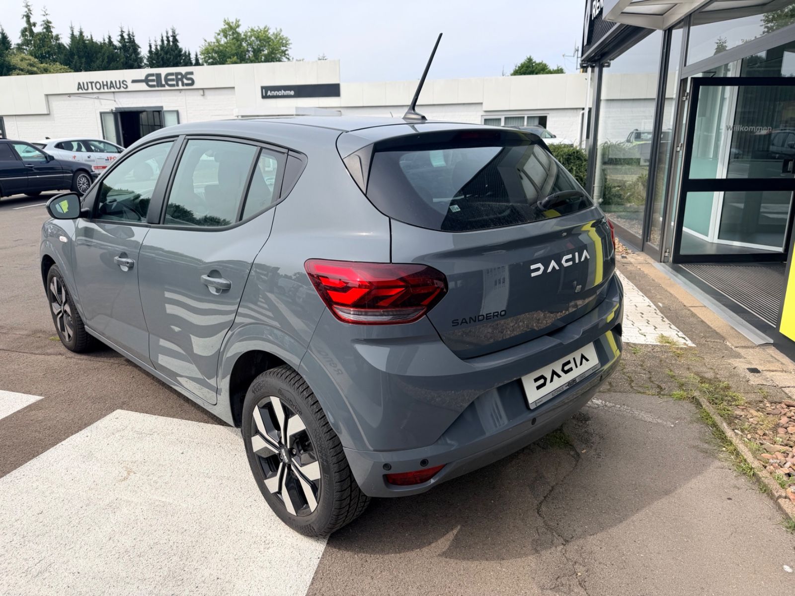 Fahrzeugabbildung Dacia Sandero III Expression "AUTOMATIK"