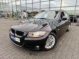 BMW 318 i Touring * Panorama*Navi*TÜV 2027*Garantie - BMW 318 aus 2010: 318i
