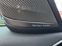 BMW 520d Autom. *DISPLAY KEY*HEAD UP*SURROUND VIEW*