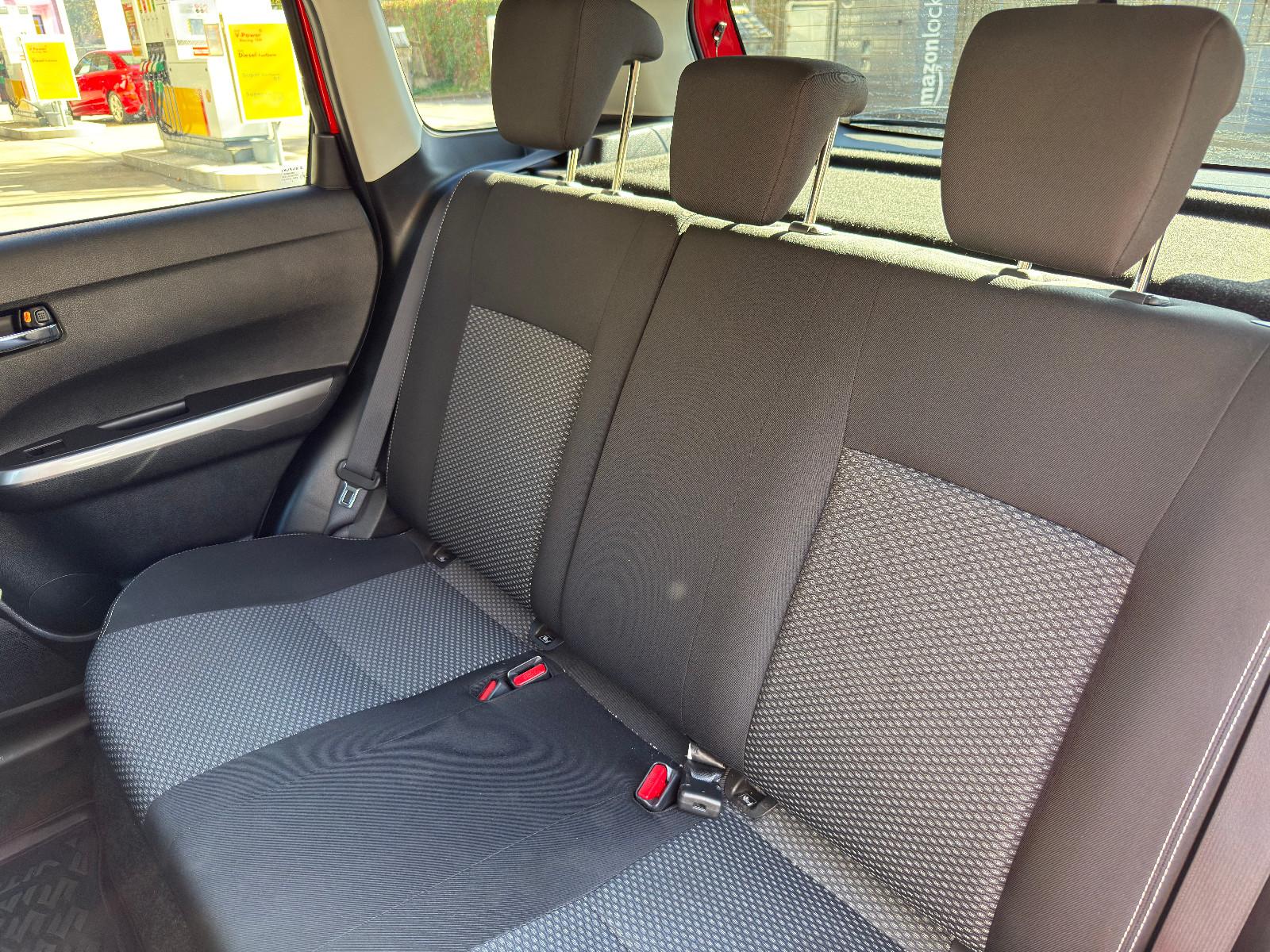 Suzuki Vitara 1.0 4x2 Automatik SHZ Klima Navi