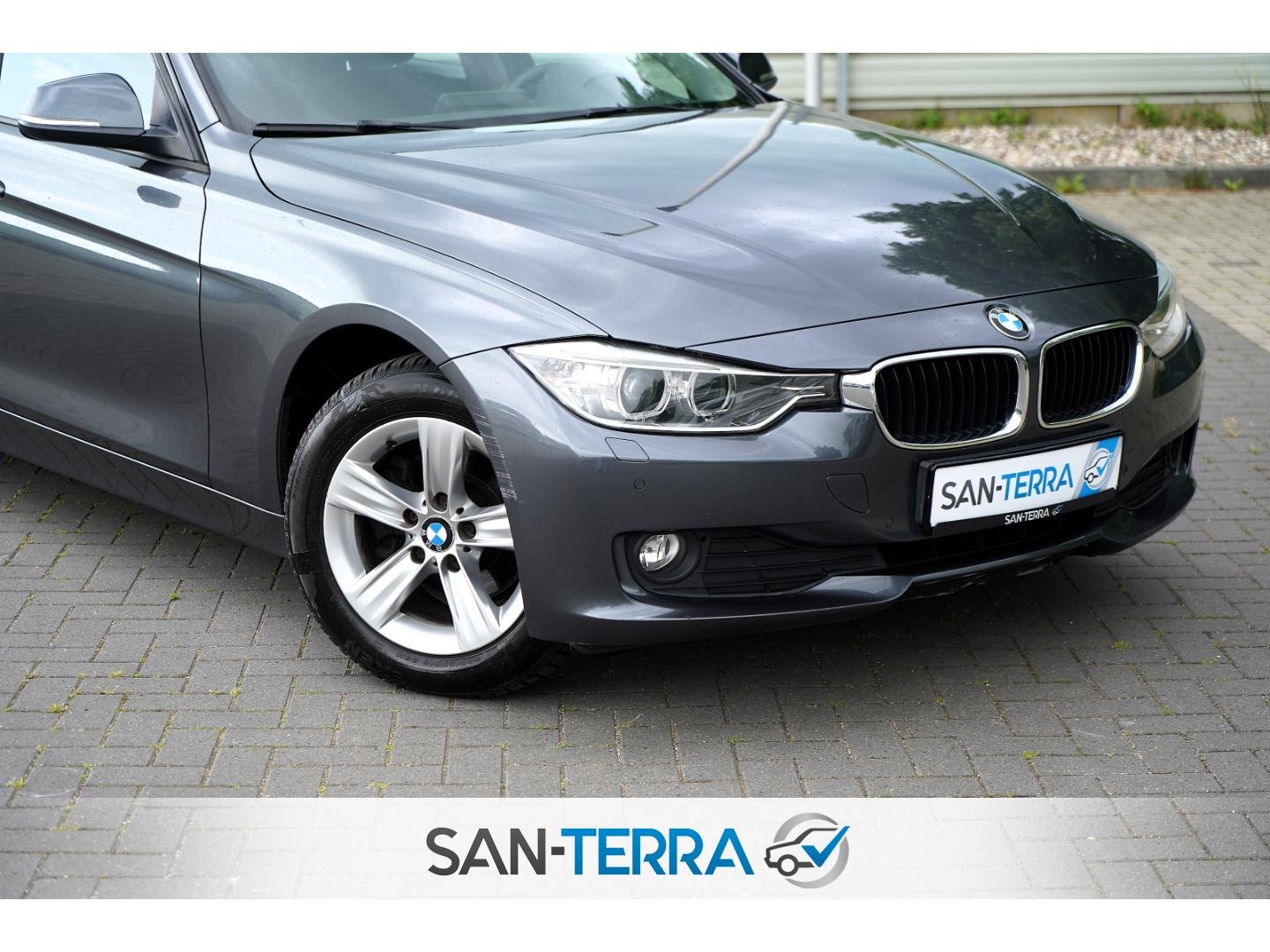 BMW 318 d TOURING PANO*KLIMA*MULTI-LENKRAD*PDC*SHZ*Z
