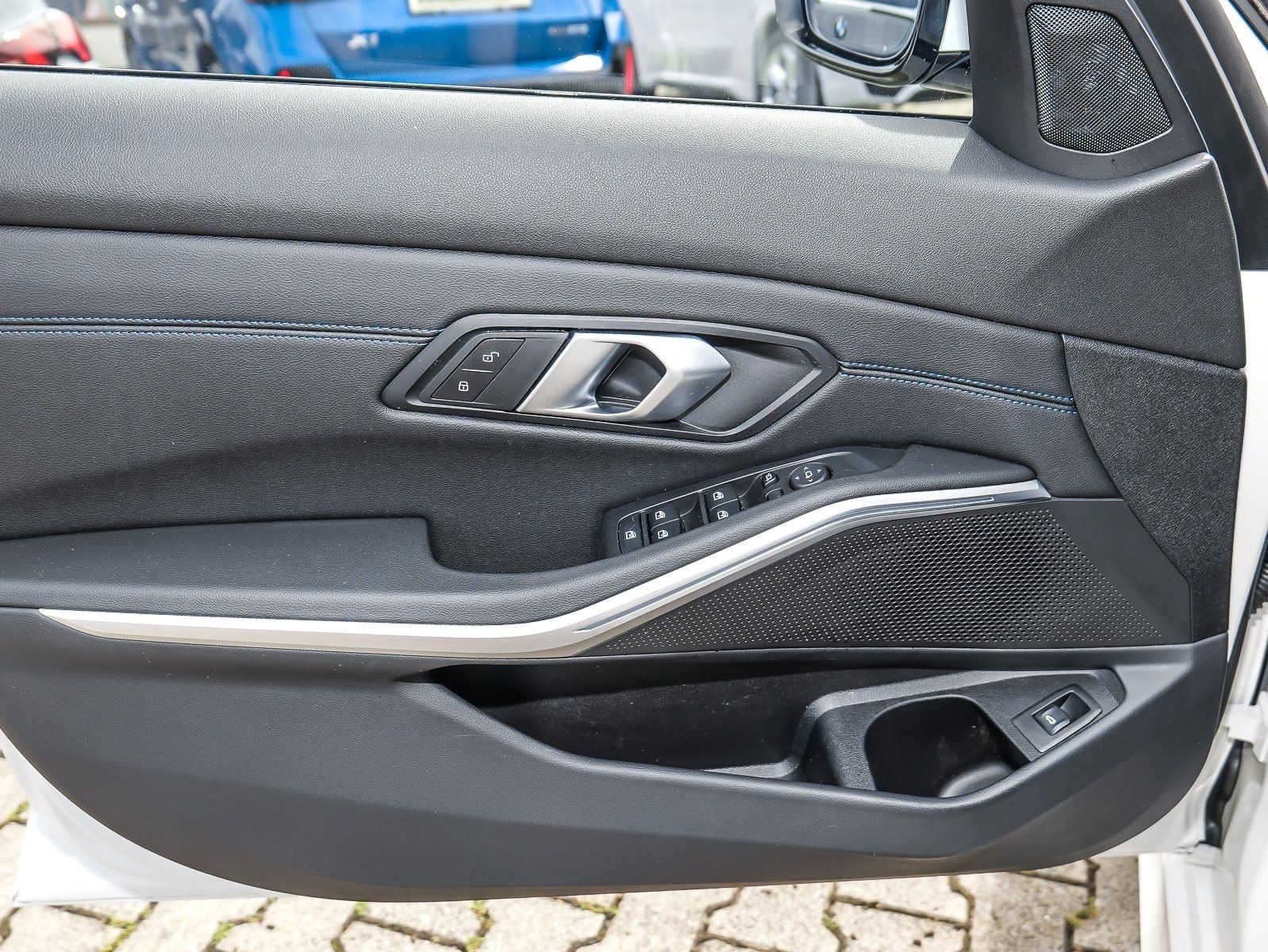 BMW 330 - Bild 18