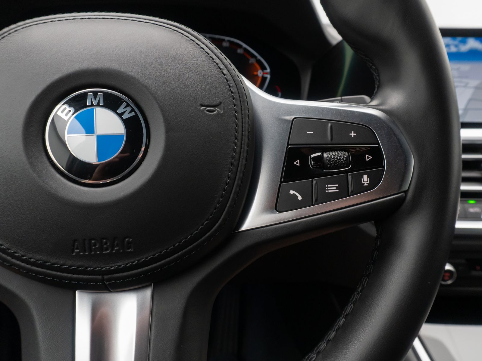 Fahrzeugabbildung BMW 320d Sport Line HUD DAB Kamera Alarm HiFi Leder
