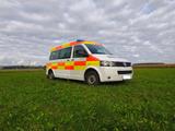 Volkswagen T5 KTW Krankenwagen RTW Ambulance