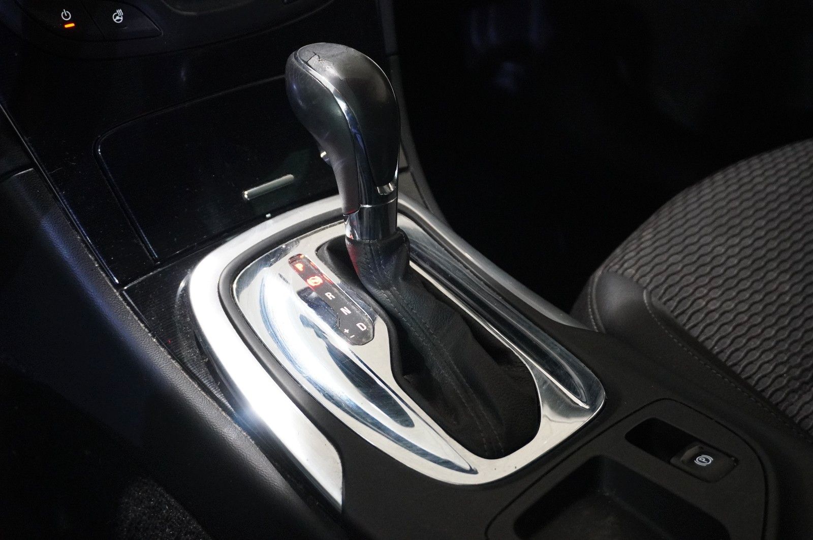 Fahrzeugabbildung Opel Insignia A ST 1.6 INNOVATION NAVI/LED/KAMERA/AHK