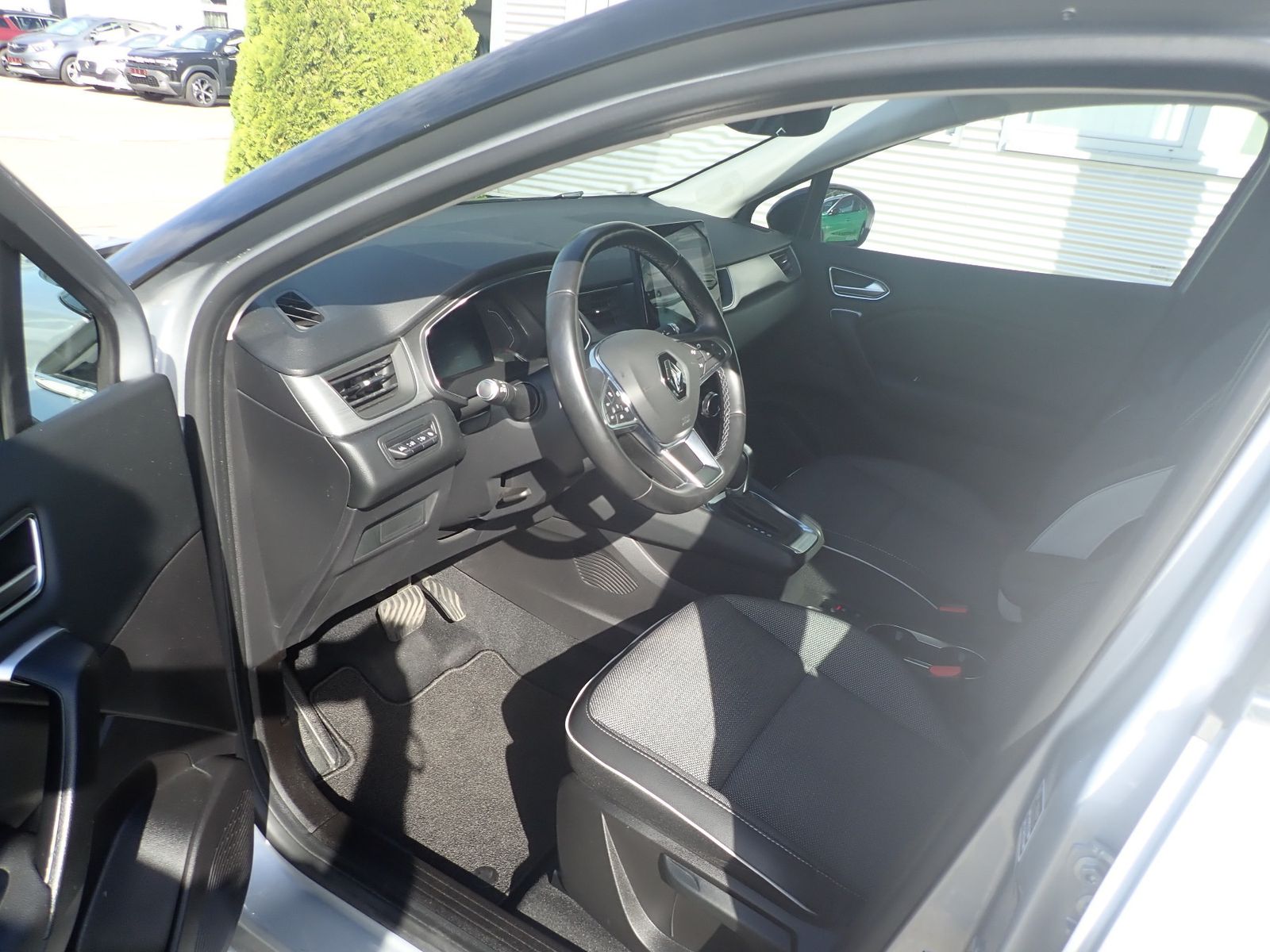 Fahrzeugabbildung Renault Captur Intens TCe 130 EDC