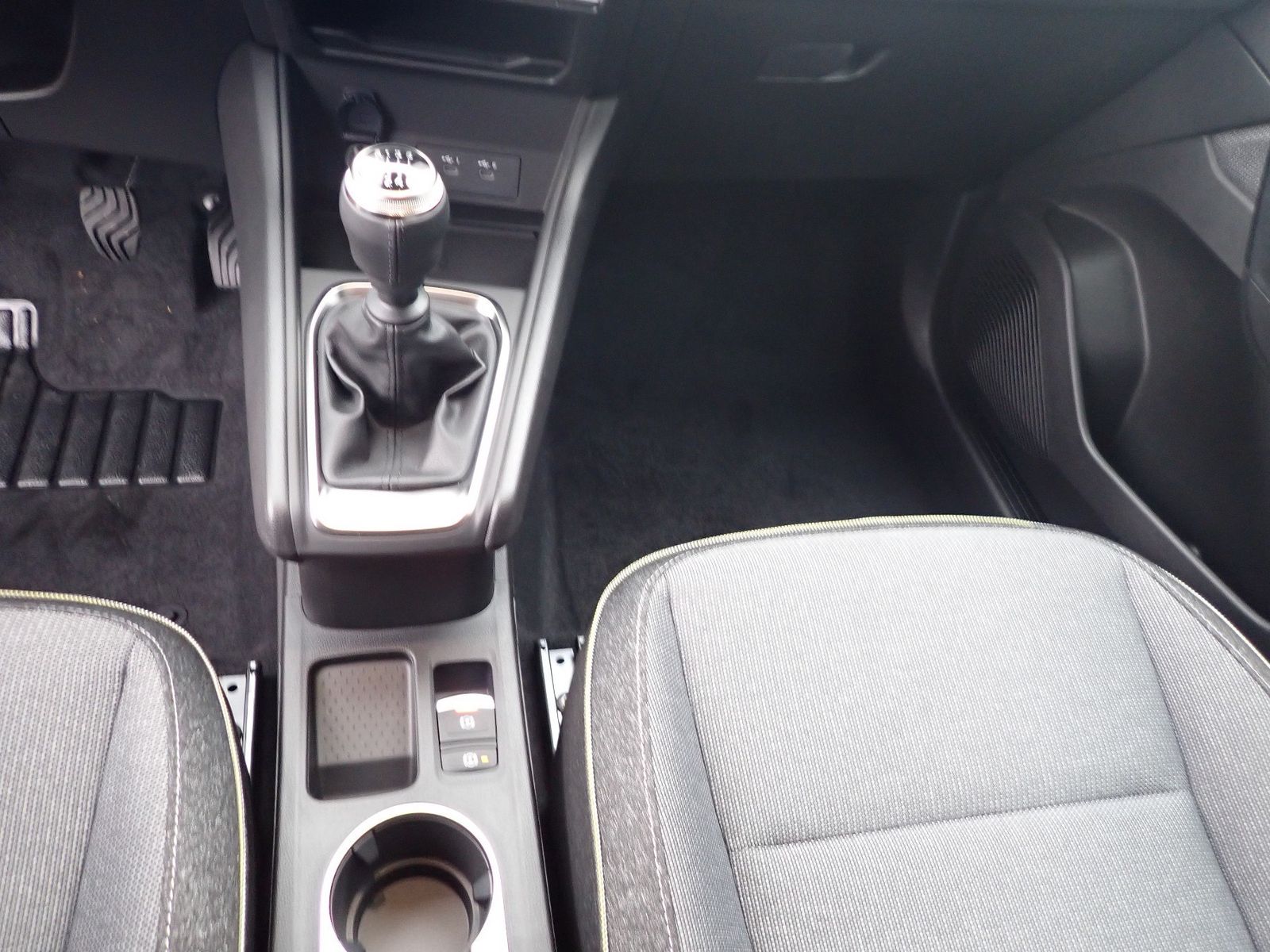 Fahrzeugabbildung Renault Captur KISS TCe 90