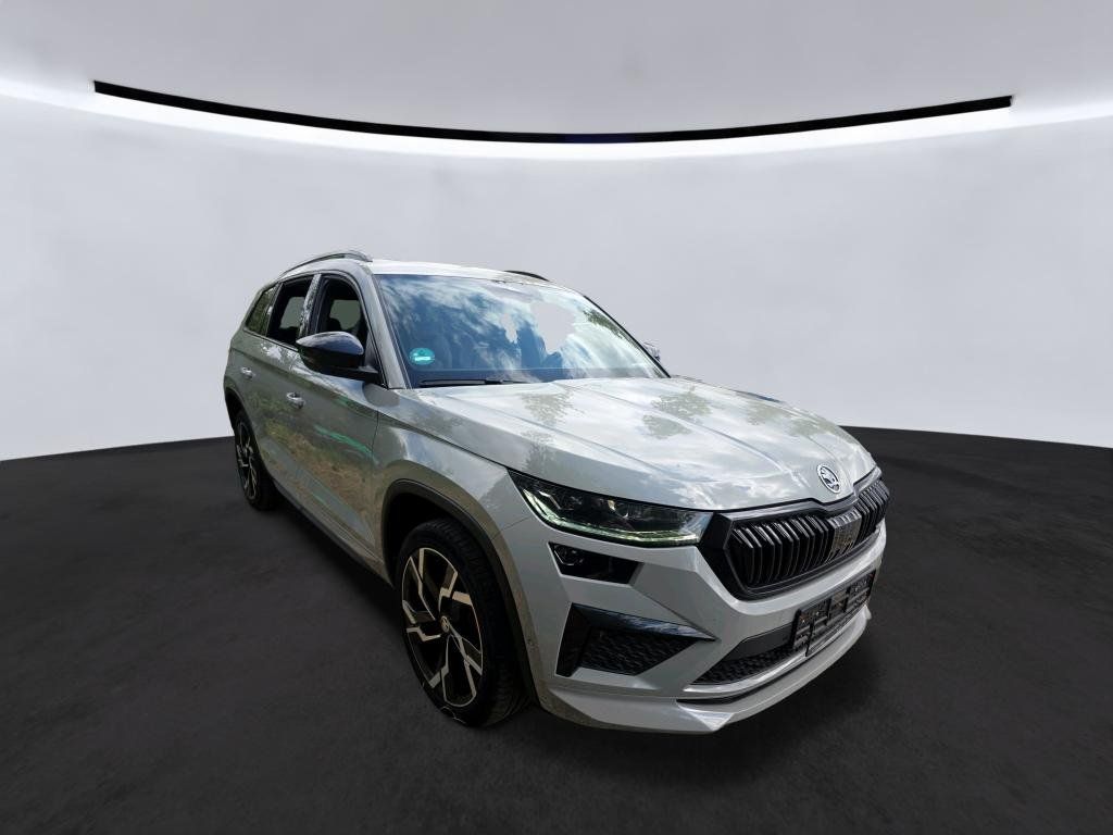 Fahrzeugabbildung SKODA Kodiaq 2.0 TSI RS 4x4/PANO/360°CAM/ACC/AHK/7Si./