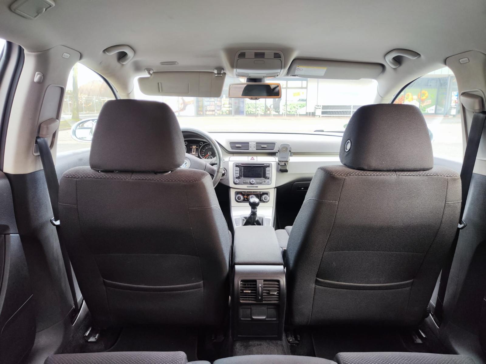 Volkswagen Passat 2010 — photo 10