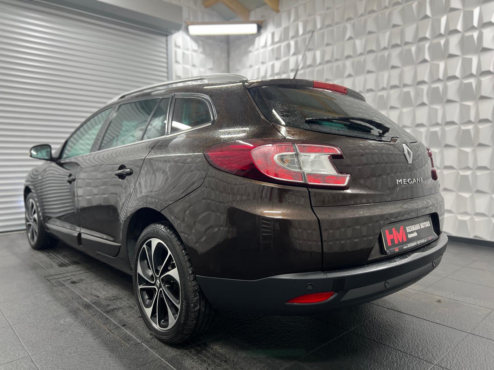 Renault Megane 2015 — photo 27