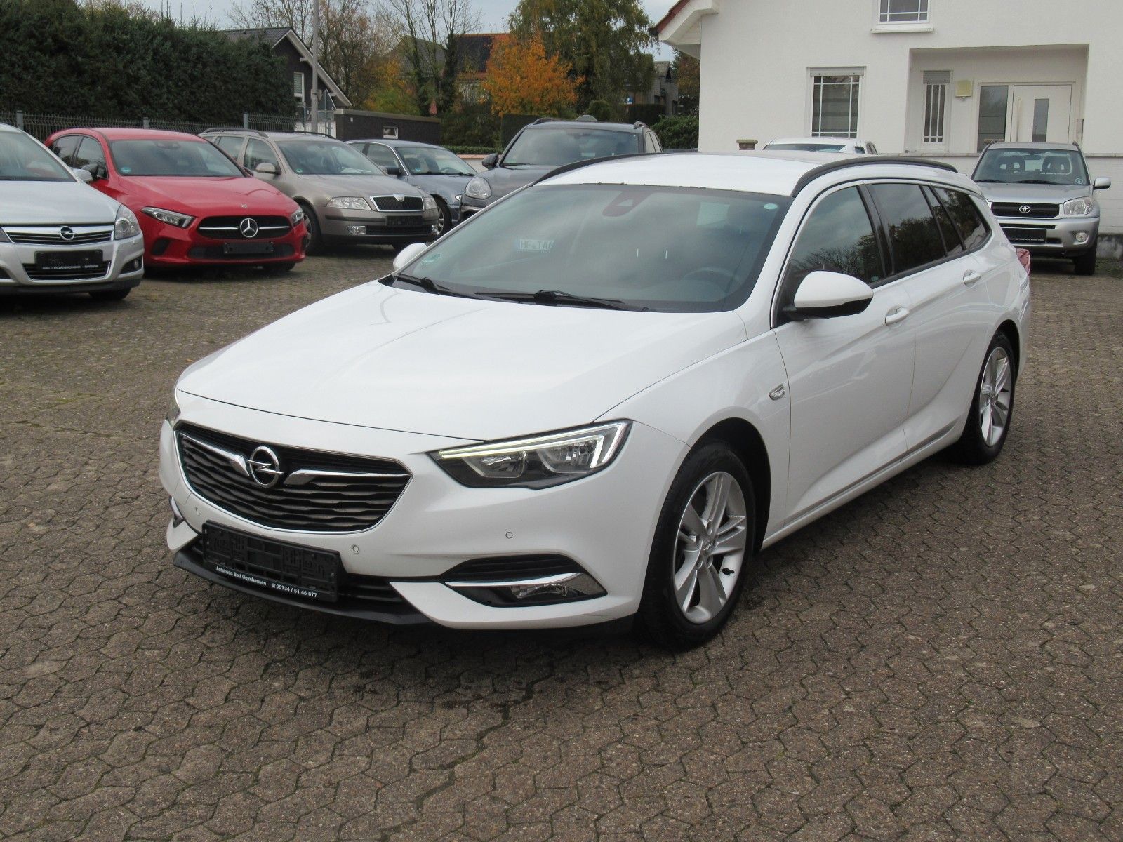Opel Insignia - 1