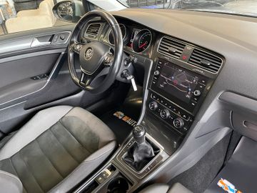 Volkswagen Golf VII Variant *ACC*NAVI*SHZ*PDC*LED*TOUCH*