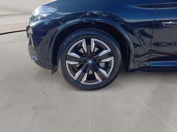 صورة 10 لـ 2023 BMW IX3