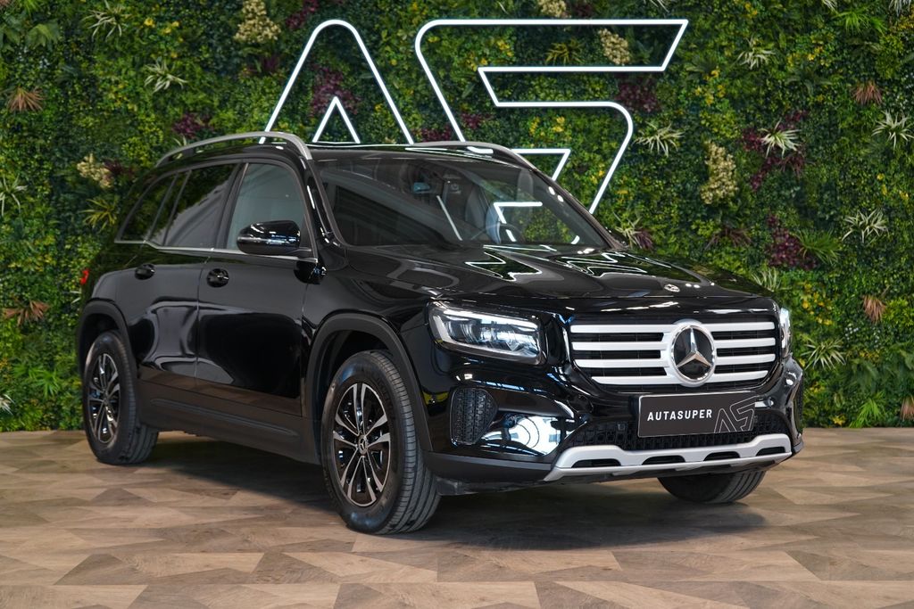 Image of Mercedes-Benz GLB 200