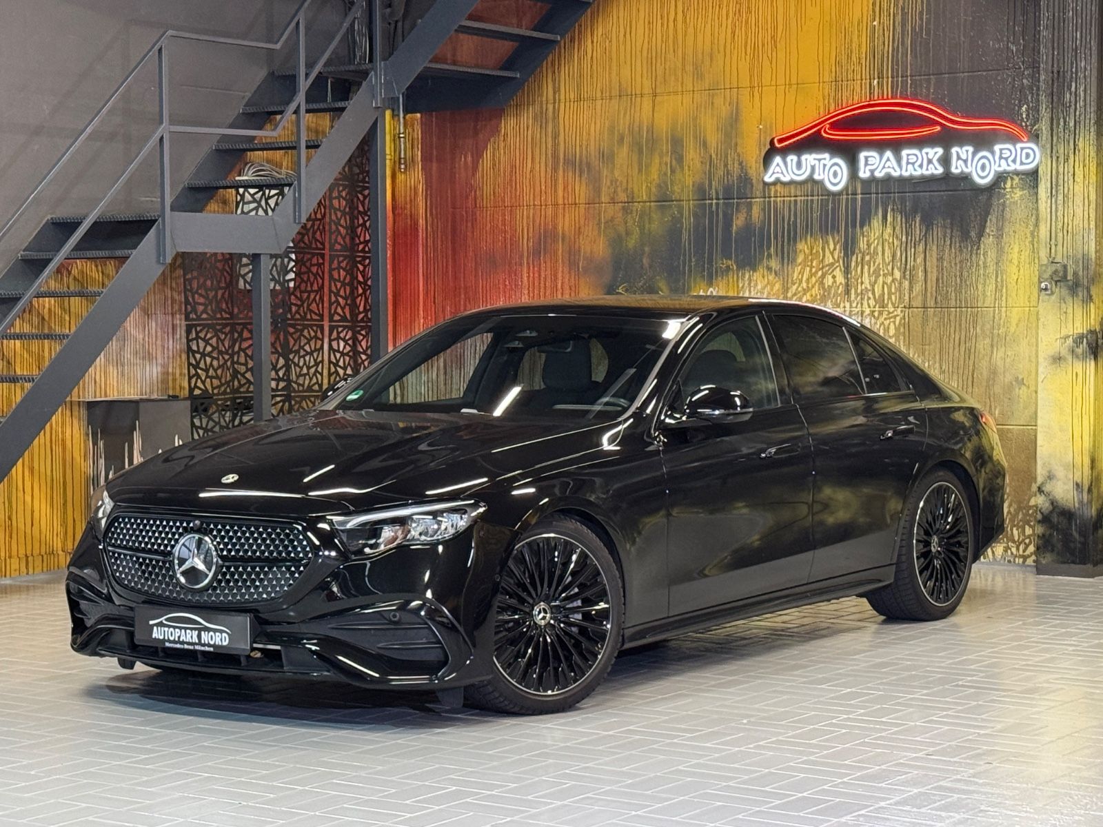 MERCEDES-BENZ E 300