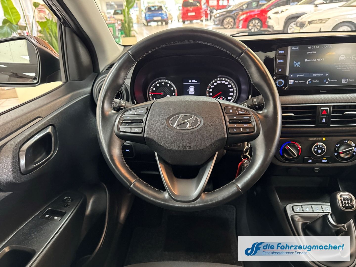 Fahrzeugabbildung Hyundai i10 Trend Navi Apple CarPlay Android Auto Musiks