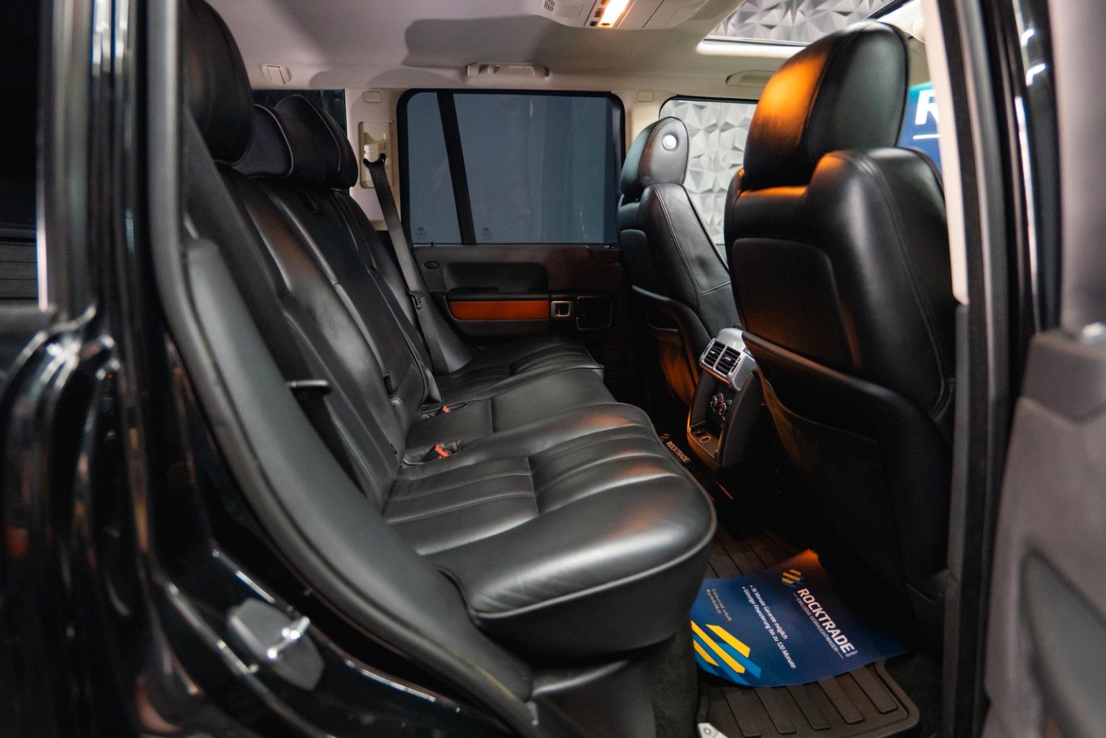 Fahrzeugabbildung Land Rover Range Rover V8 4.4 TD Vogue | Turbo + TÜV NEU
