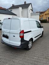 Ford Transit Courier - Ford Transit Courier mit 3 Türen