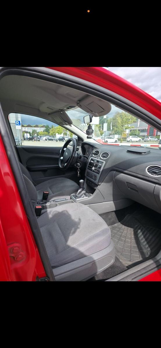 Ford Focus 2006 — photo 10