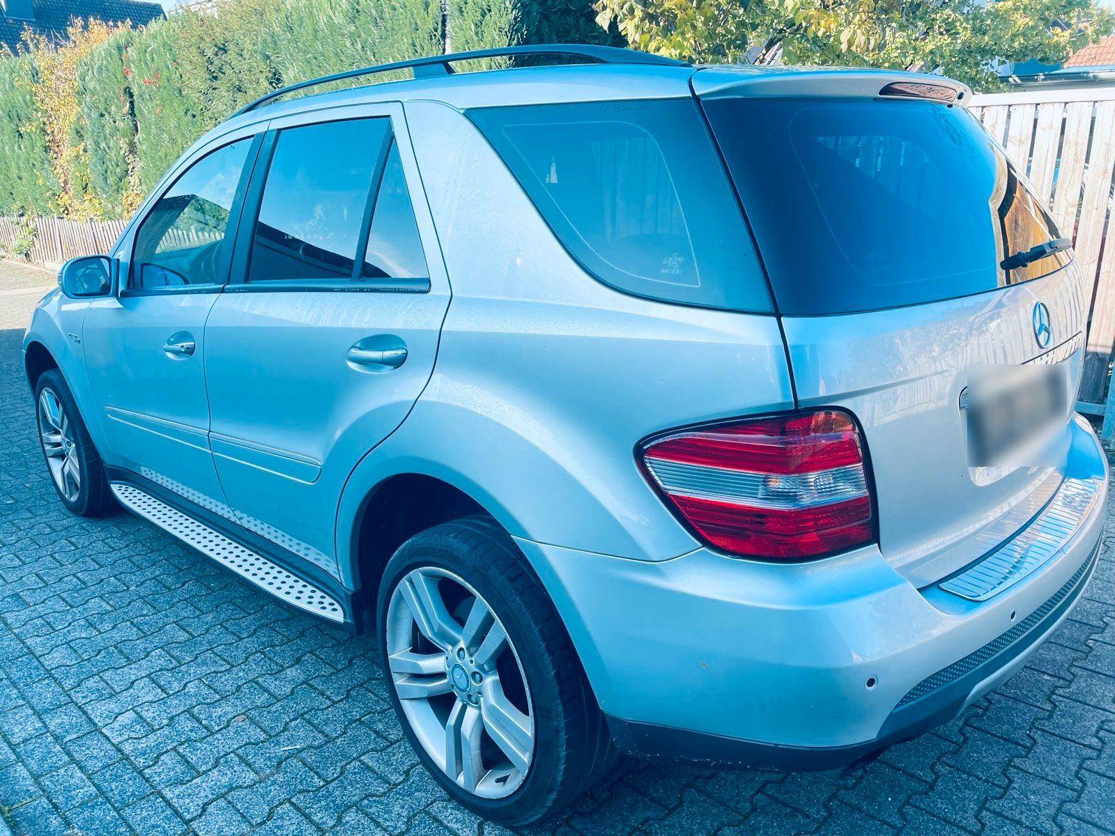 Mercedes-Benz ML280 2006 — engine 190 HP (140kW)