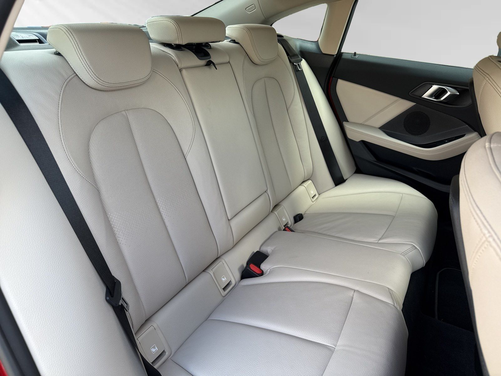 BMW 218 Gran Coupé - Bild 14