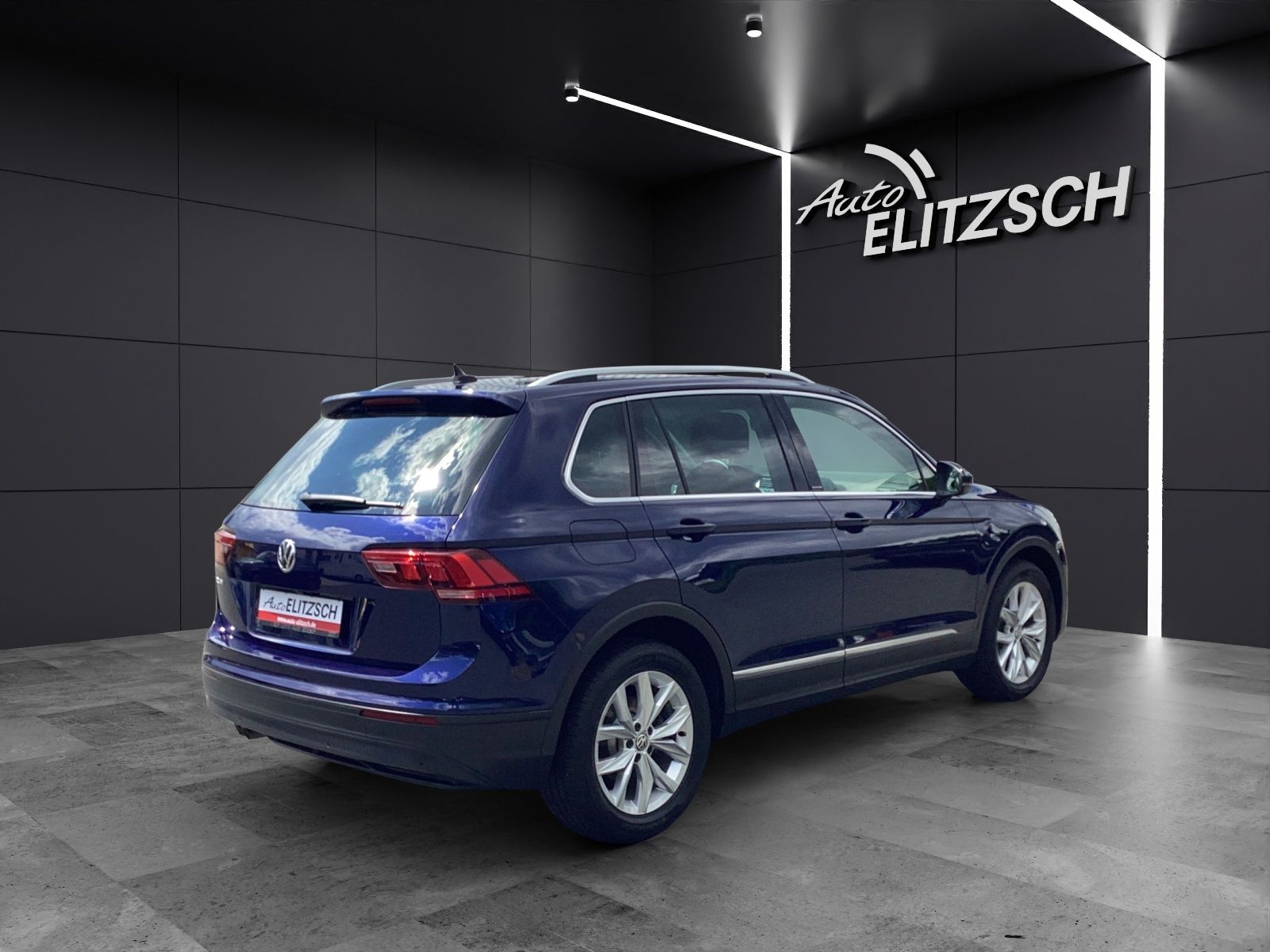 Fahrzeugabbildung Volkswagen Tiguan TDI IQ.DRIVE AHK Kamera ACC