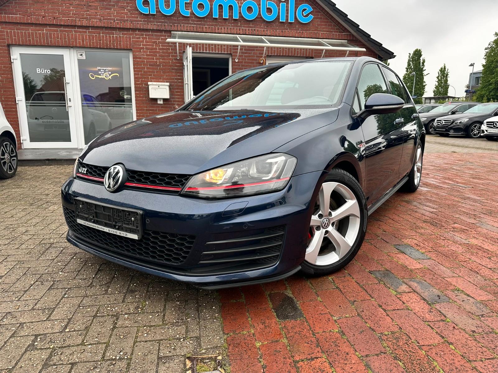 Volkswagen Golf VII Lim. GTI BMT SZH NAVI BiXen PDC AUTOMAT