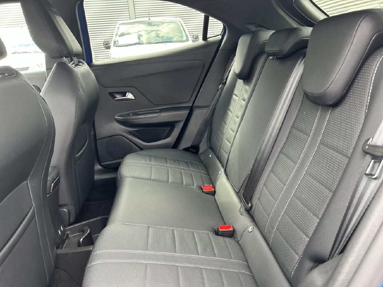Fahrzeugabbildung Opel Mokka Ultimate Leder AHK