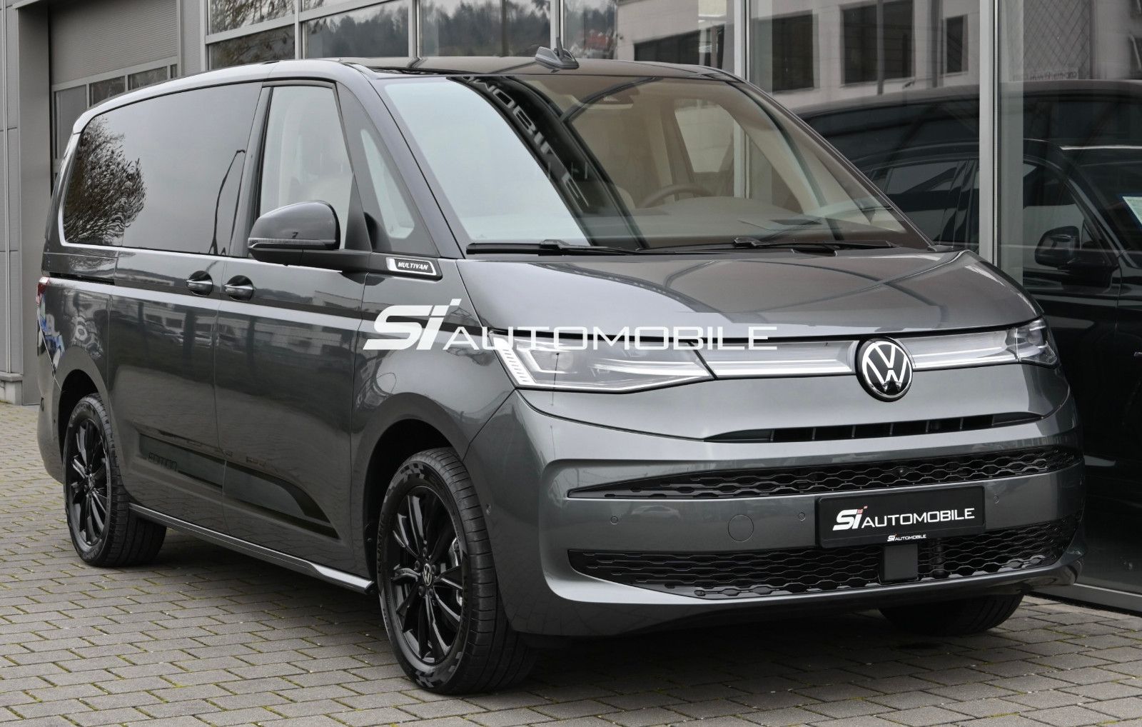 Fahrzeugabbildung Volkswagen T7 Multivan 2.0 TSI DSG Lang Edition °360°STHZ°