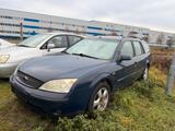 Ford Mondeo - Ford Mondeo aus 2003: Kombi