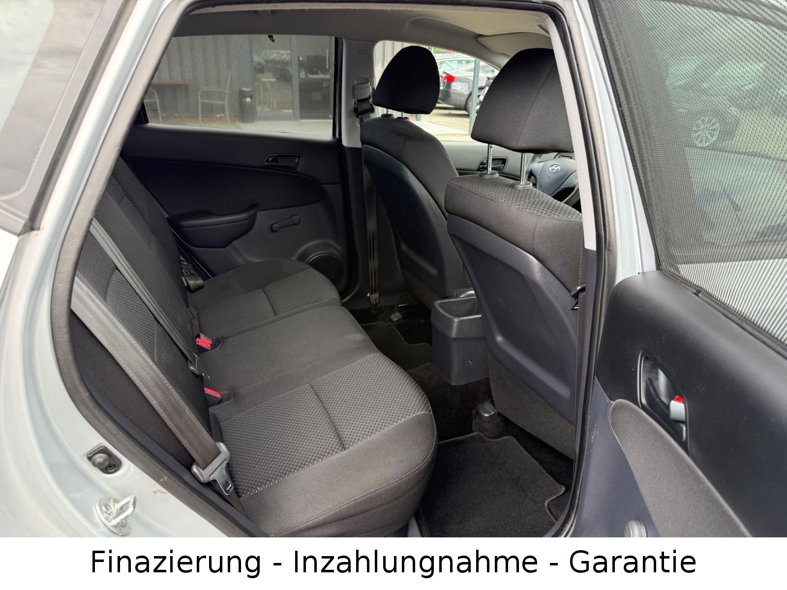 i30 Edition+*KLIMA*NUR-93.000-KM*2.HAND*5-TÜREN