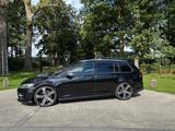Volkswagen Golf VII Variant R BMT 4Motion TRAUMAUTO 1A VOLL - Volkswagen Golf: Variant Motion